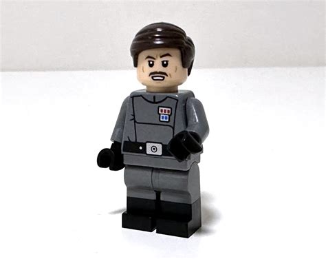 lego admiral yularen leak|2023 LEGO Star Wars Captain Rex & Adm. Yularen。